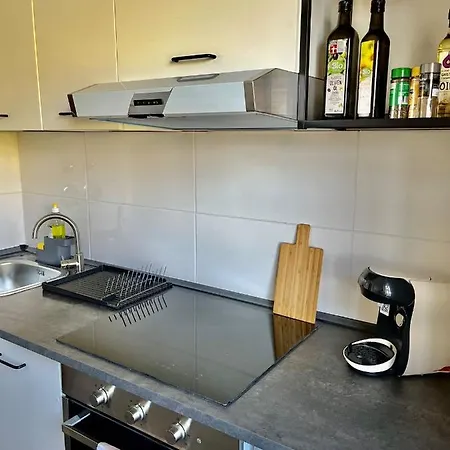 Apartment Komfortables Mit Wlan/hbf *